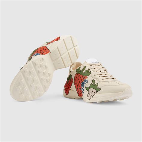 gucci strawberry shoes price